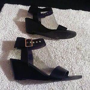 MASSINI SANDALS